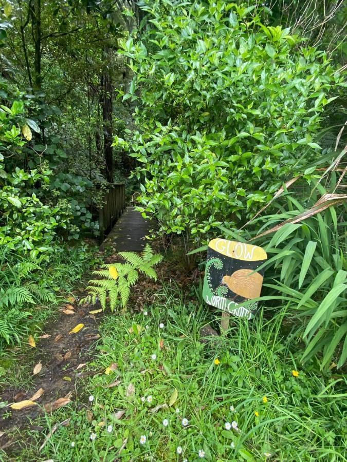 Kawai Purapura Yoga Retreat Centre Hotel Auckland Exterior photo